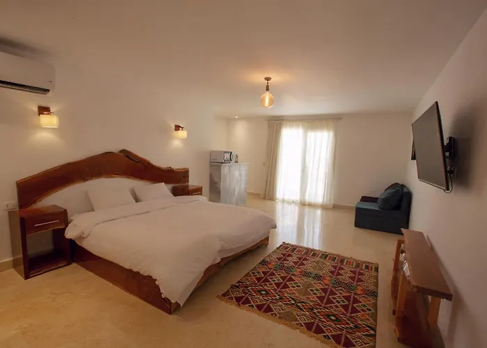 23 Havens Apartment *