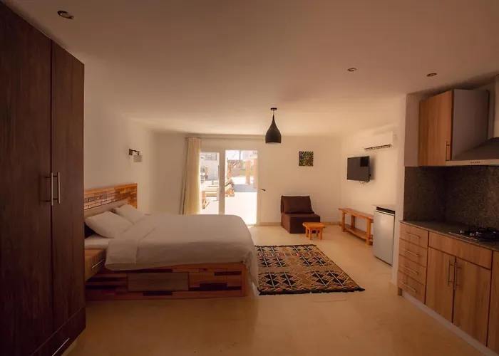 23 Havens Apartment *
