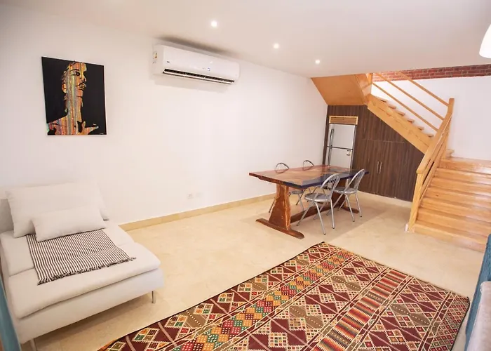 23 Havens Apartment *