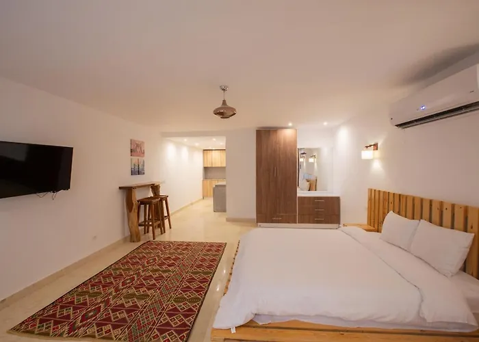 23 Havens Apartment