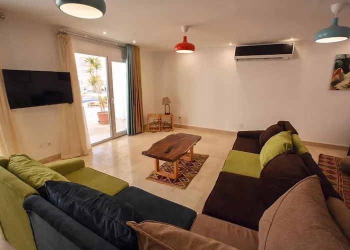 23 Havens Apartment *